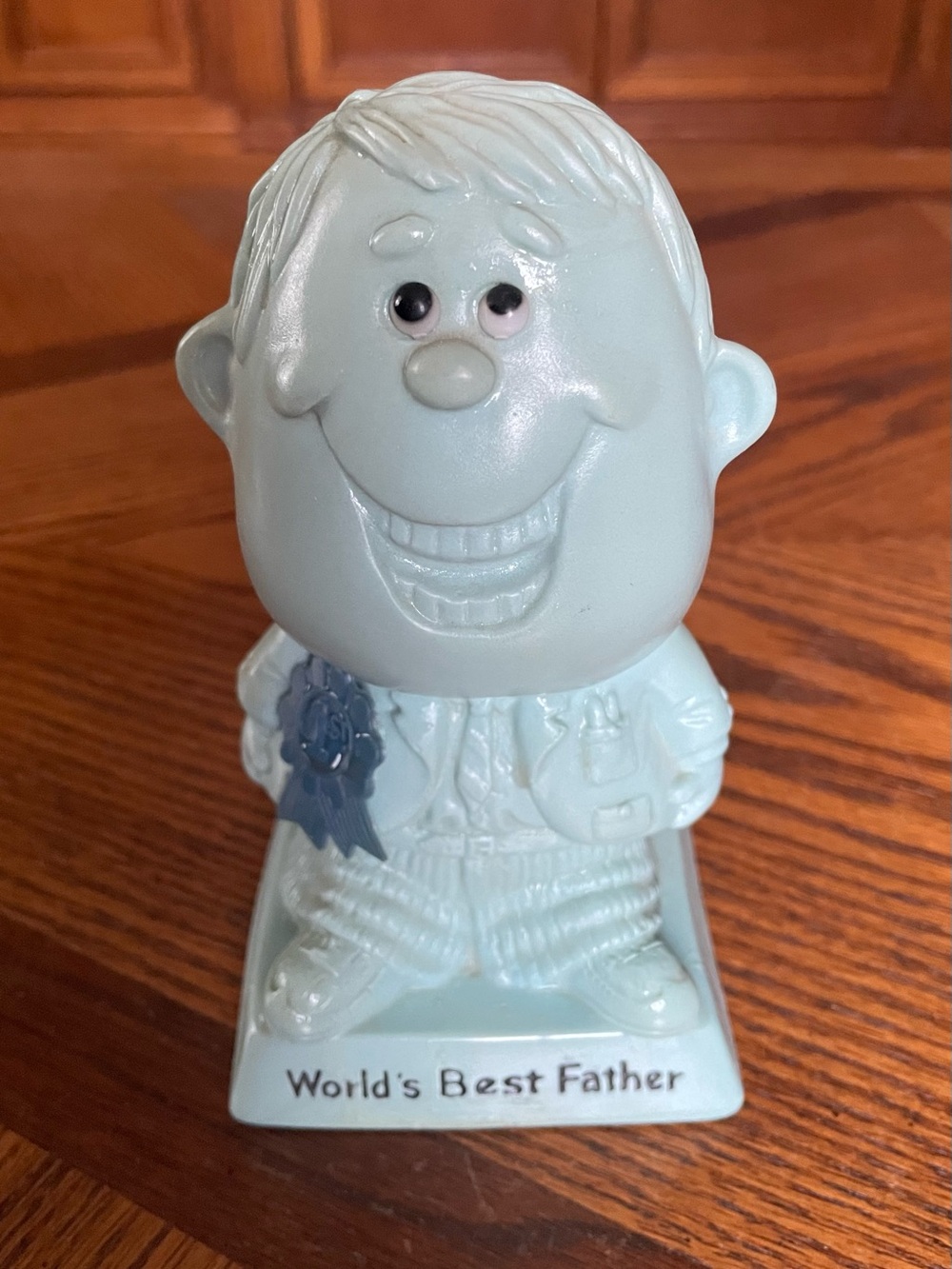 Vintage 1970 Russ & Wallace “Worlds Best Father” Figurine